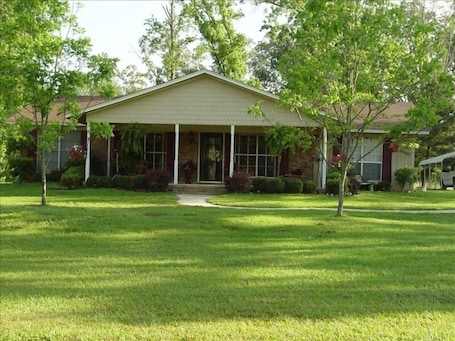 Shady Pines Retreat