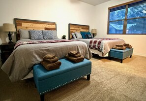 Double Queen Room Sleeps 4