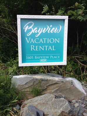Sign on Phoenix Ave. 