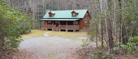 A "GEM" in the Forest Log Cabin Vacation Rental