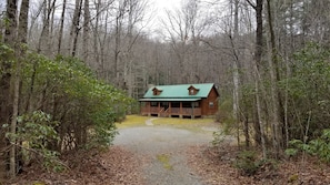 A "GEM" in the Forest Log Cabin Vacation Rental