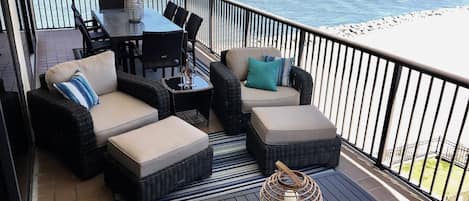 Enjoy views of Gulf and Perdido Pass from huge balcony 