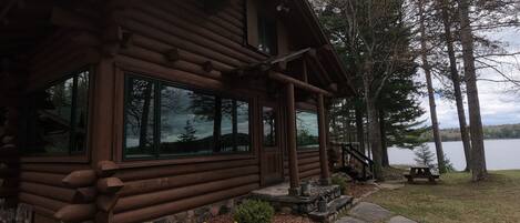 Exclusive cabin on Partridge Lake