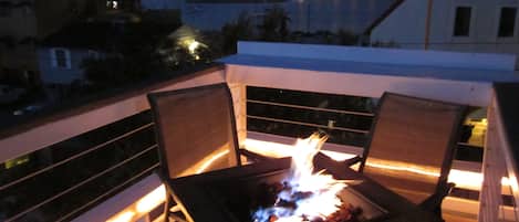 Rooftop Fire Table with beautiful views!
