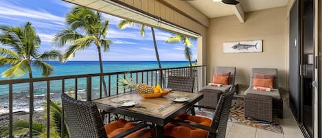 Lanai Dining and Relaxing, Oceanfront!