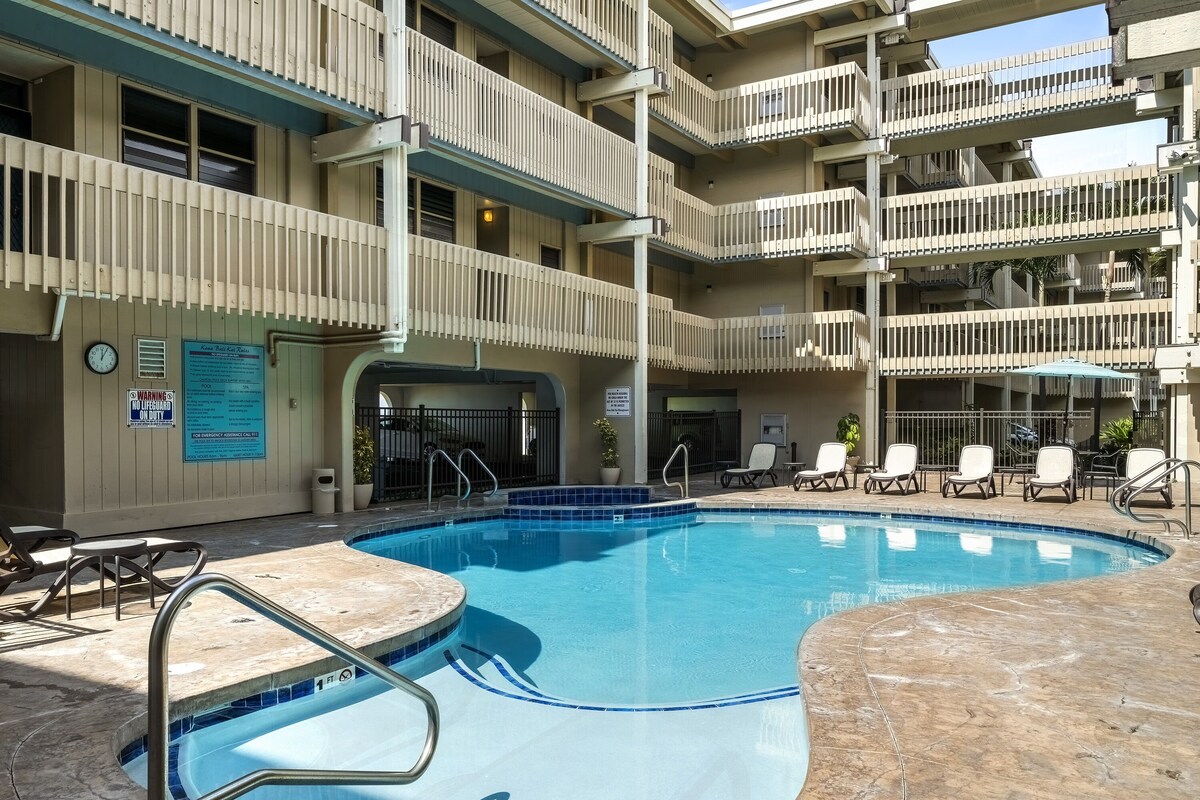 Oceanfront, Top Floor Two-Bedroom Condo w/Split System A/C!