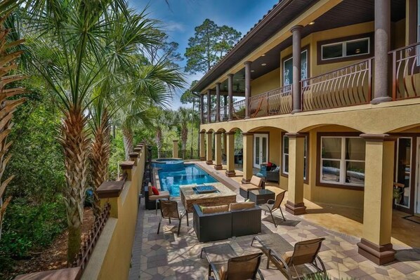 Southern View of pool from Guest House steps. As you can see very private.