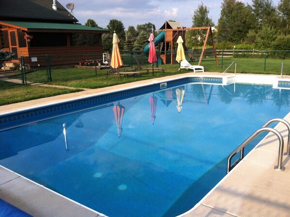 16 x 36 pristine pool- fenced in/child safe. Play ground has been removed.

