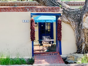 Front/street view of courtyard entrance