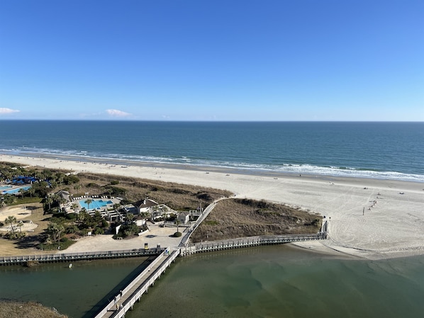 Spectacular Panoramic View from the 15th Floor