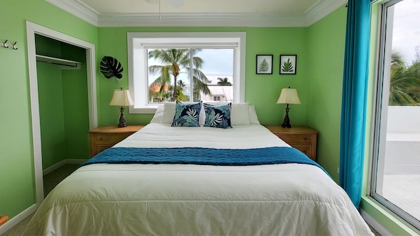 Palm guestroom is the 2nd bedroom with a king size bed.