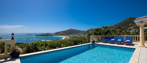 Newly refinished Pool Deck with a Wonderful View of the Mountains and Guana Bay