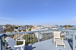 Roof top deck with panoramic views of Dewey Beach 