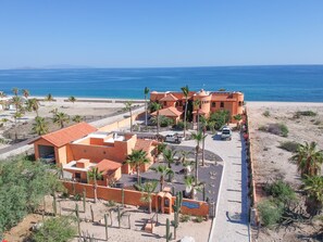 Casa Rodriguez Sur on the Sea of Cortez is where the desert meets the sea