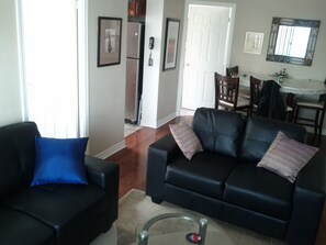 Living Room with 2 Black Leather Sofas (New Jan 2013),