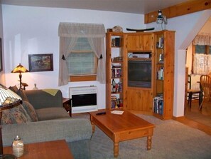 Comfortable Living Room.  Great for Relaxing.