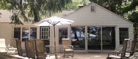 FRONT AND BACK PORCH SPACE