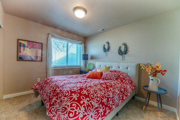 Main level Bedroom
