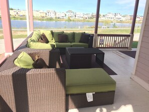 Relaxing front deck overlooking the lake and ocean