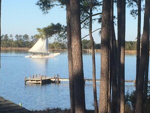 A skipjack coming home after a days catch of oysters