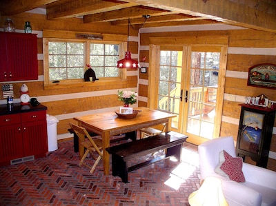 The Mount's Bass Lake Log Cabin with WIFI Access in Willow Cove