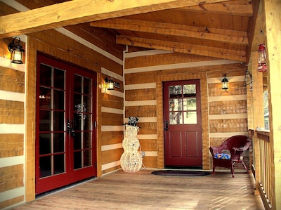 The Mount's Bass Lake Log Cabin with WIFI Access in Willow Cove
