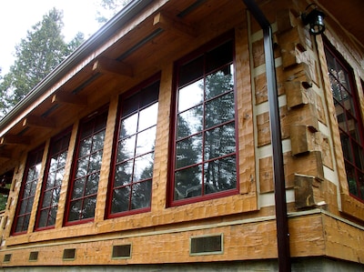 The Mount's Bass Lake Log Cabin with WIFI Access in Willow Cove