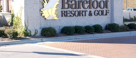 Entrance to Barefoot Resort & Golf