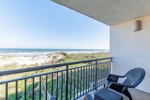 DIRECT OCEANFRONT Balcony view 