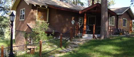 Stockade Lake Cabin, Main entrance, summer