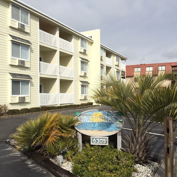 Front entrance of condo 