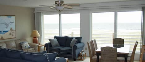 Open den/dining area with incredible view of the ocean