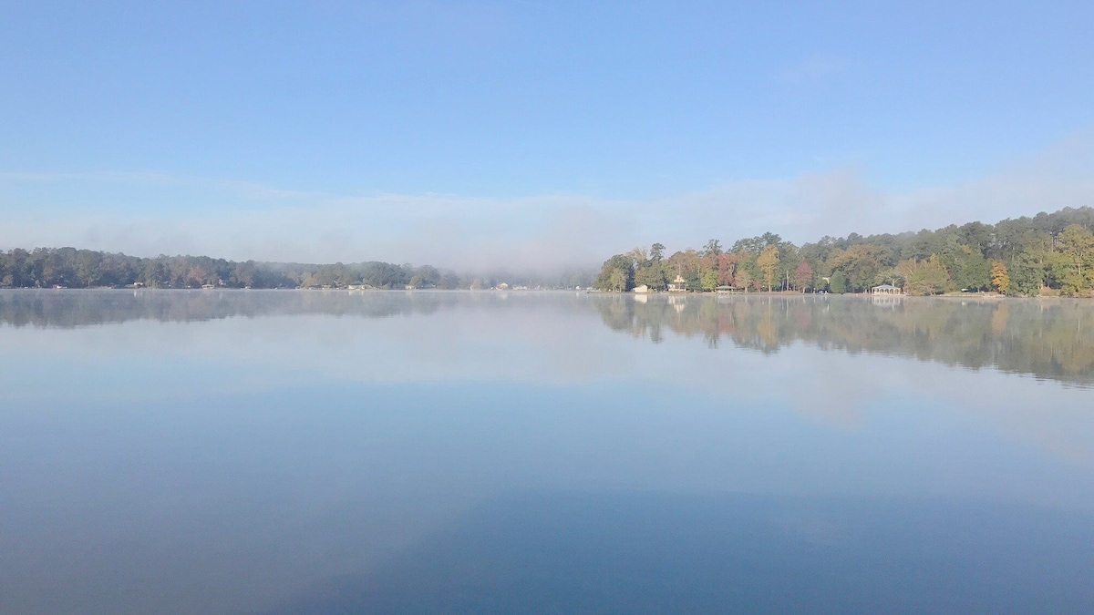 Stunning Lake House on Jackson Lake, huge deck, fantastic views, great sunsets