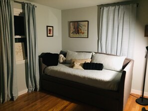 second bedroom daybed