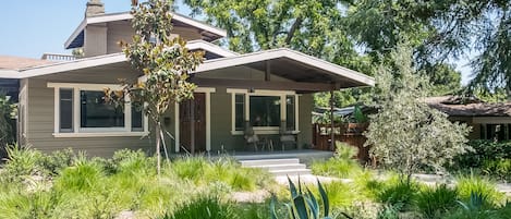 1914 Airplane Bungalow in Historical Bungalow Heaven