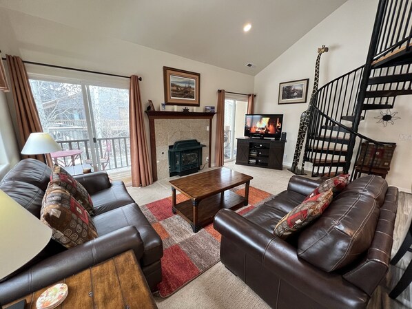 Living room with fireplace