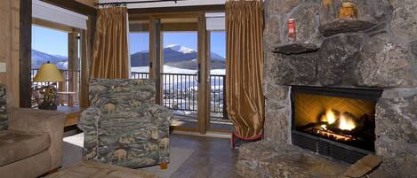 Living Room - Sliding Doors to the deck