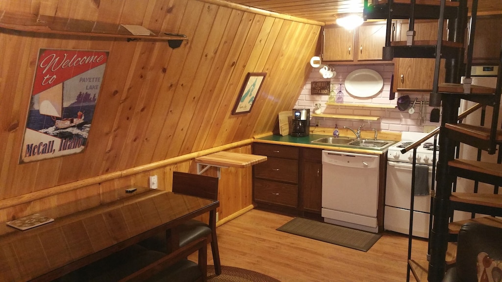 Vrbo Mccall Lakefront