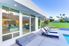 Pool deck access from the master bedroom 