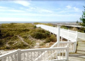 Zero steps on our walkway to the beach makes it easy walking!