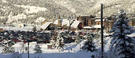 Condo overlooks Silver Mtn. resort and surrounding mountains. 