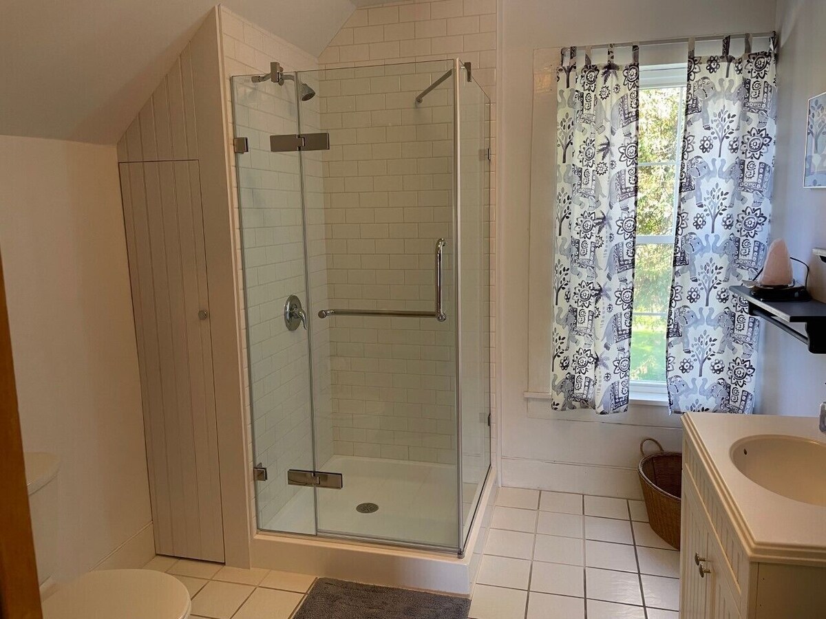 2 Bedroom Suite