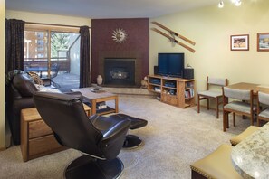 Great Vail condo feel with awesome fireplace and vintage skis.