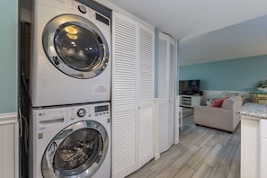 Full Size Washer & Dryer