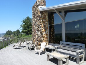 Plenty of space to sit in the sun and relax.