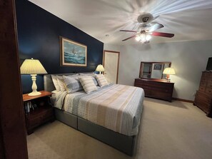 Spacious main bedroom with king bed - first floor