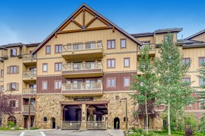 Exterior of Red Hawk Lodge - West Side