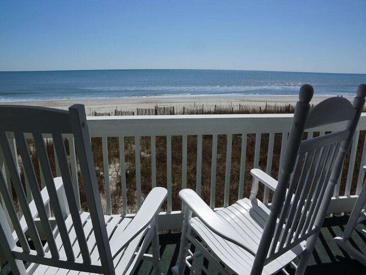 “My Sunshine” – Oceanfront Condo, 2 Bedrooms / 2 Bathrooms