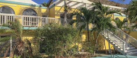 The Palms at Carina Bay is a single family villa with an apartment pool level.