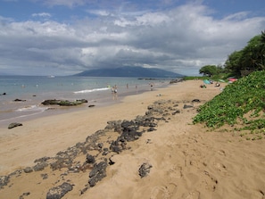 Beautiful Kamaole 3 Beach is a 2 minute walk and has soft sand and lifeguard.